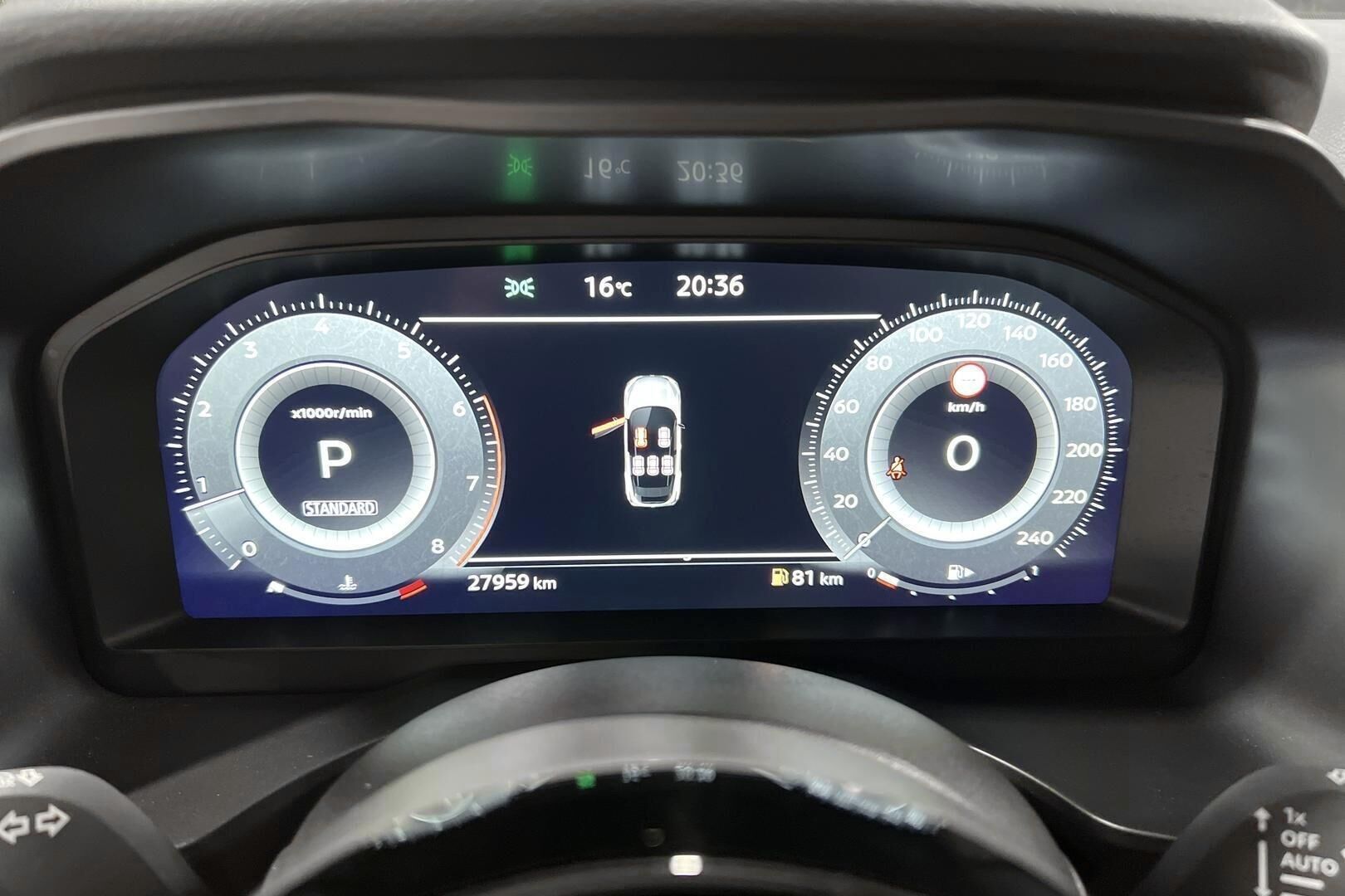 Nissan Qashqai iso kuva 15