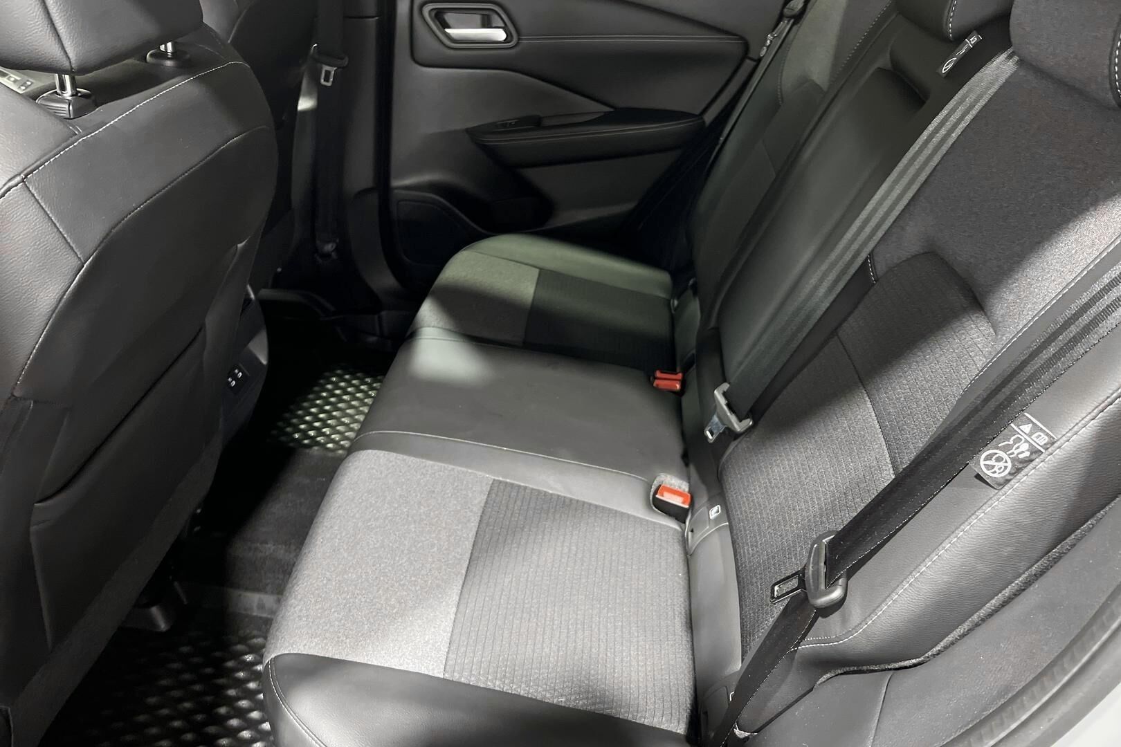 Nissan Qashqai iso kuva 9