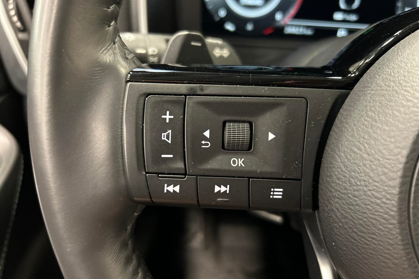 Nissan Qashqai iso kuva 22