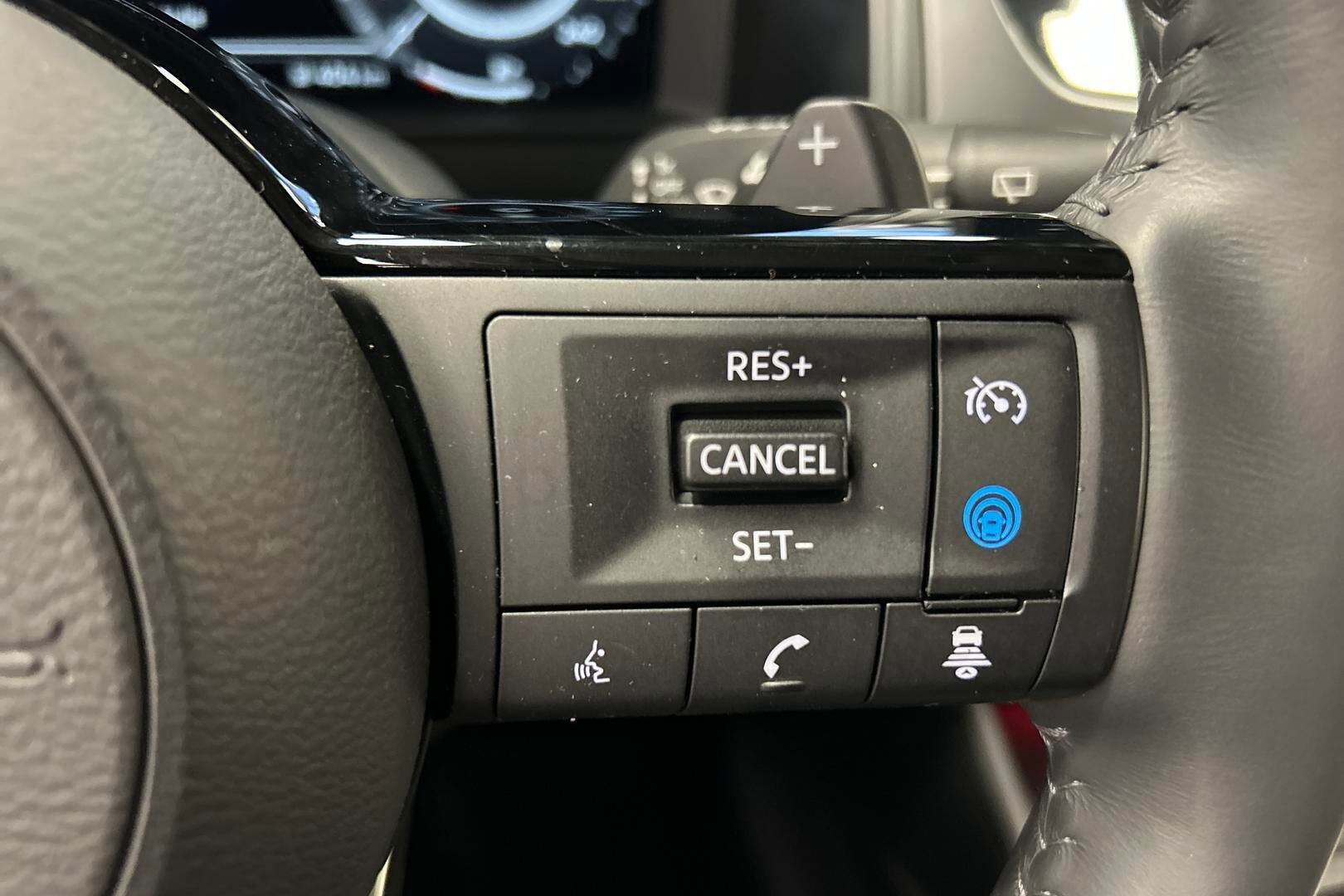 Nissan Qashqai iso kuva 23