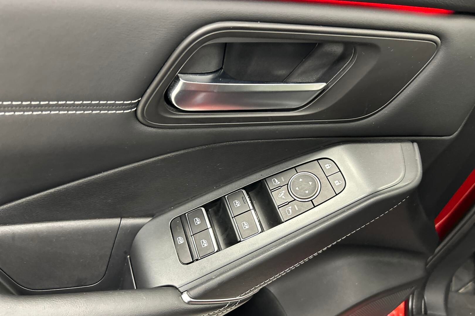 Nissan Qashqai iso kuva 25