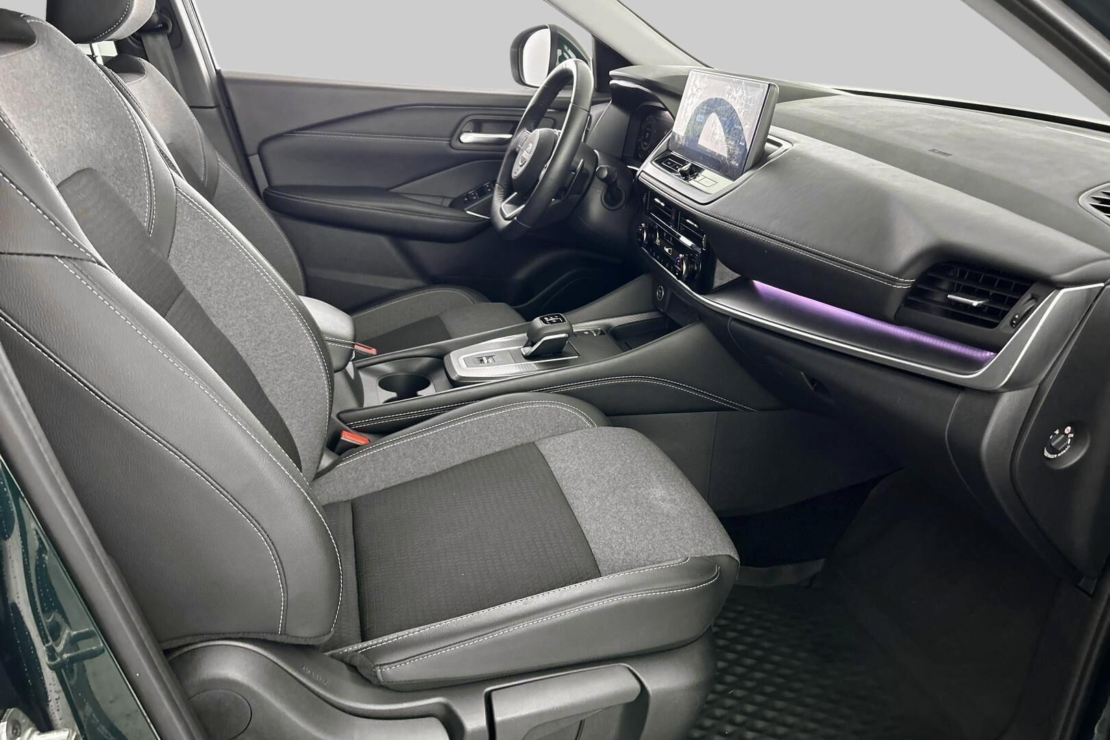 Nissan Qashqai iso kuva 24