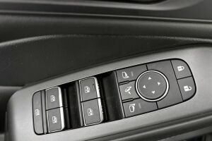 Nissan Qashqai esikatselu 11