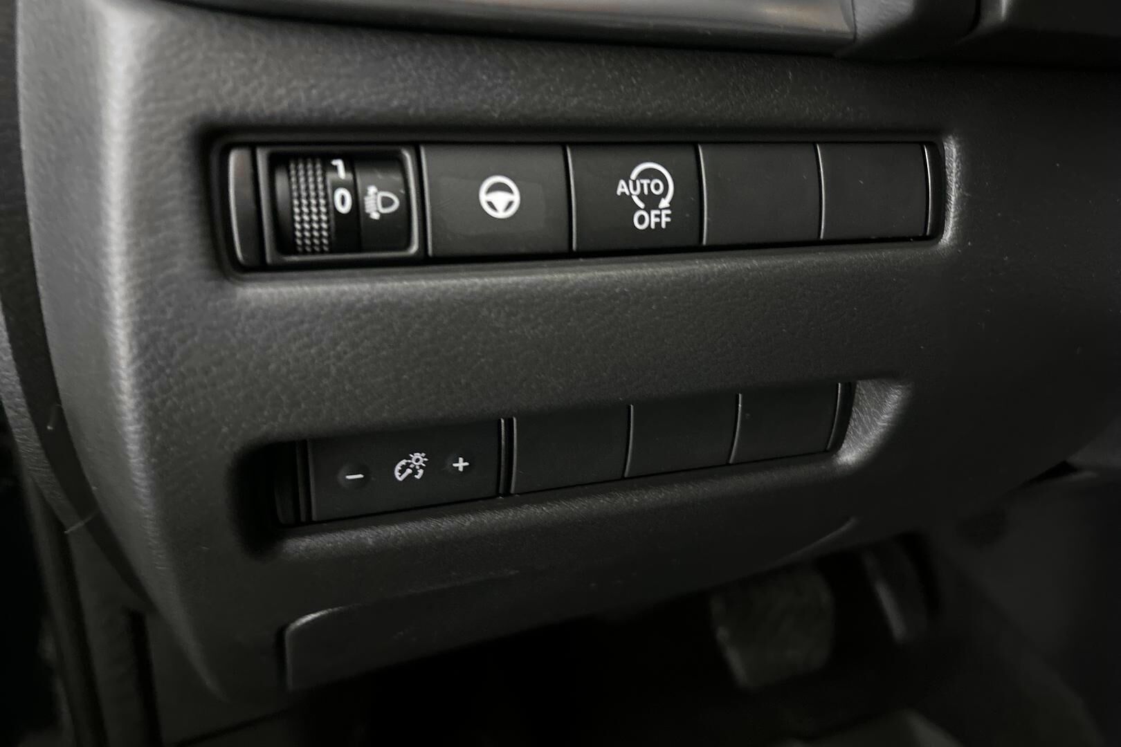 Nissan Qashqai iso kuva 13