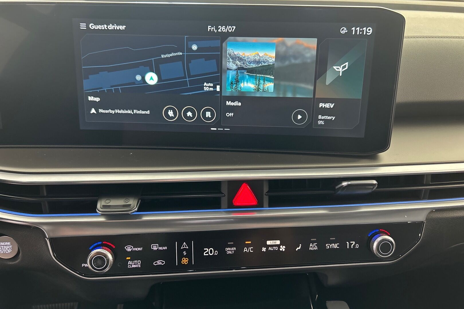 Kia Sorento iso kuva 15