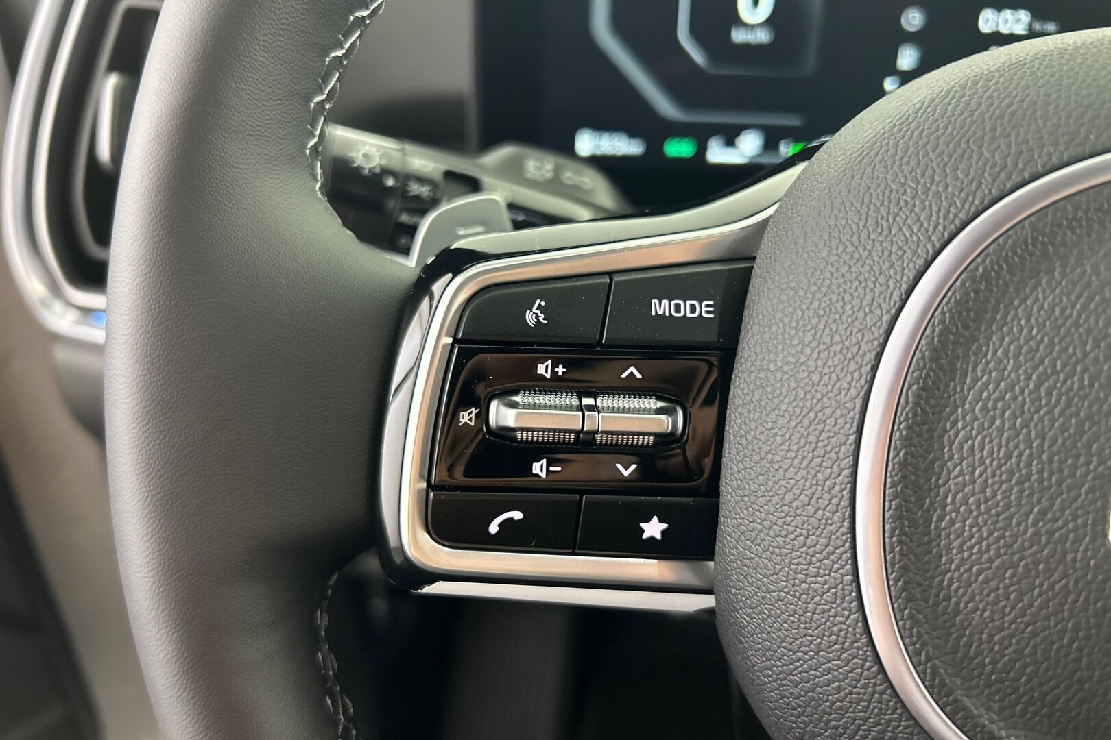 Kia Sorento iso kuva 20
