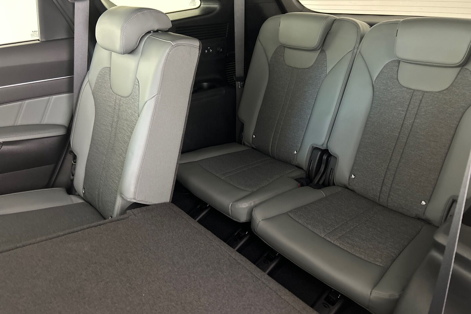 Kia Sorento iso kuva 26