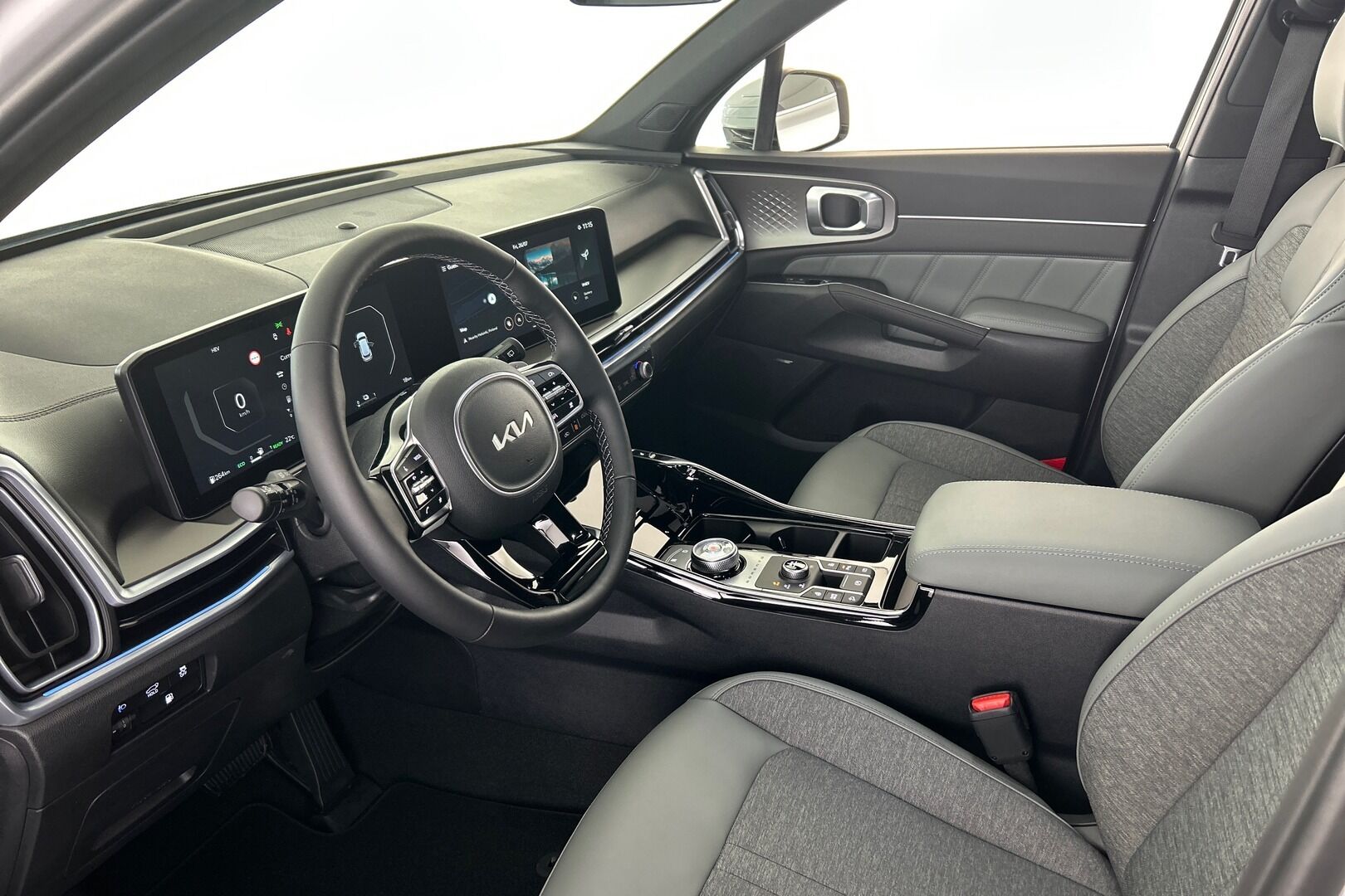 Kia Sorento iso kuva 6