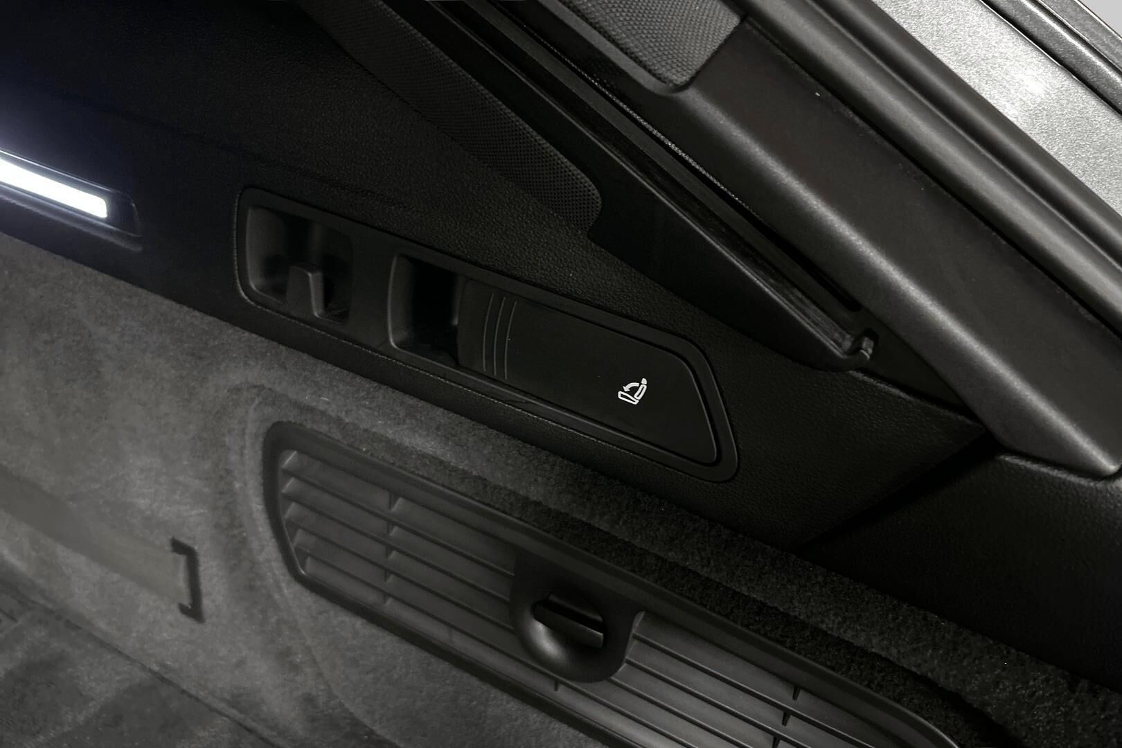 Audi A6 iso kuva 20
