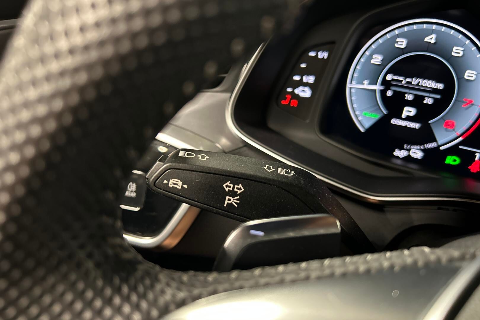 Audi A6 iso kuva 36