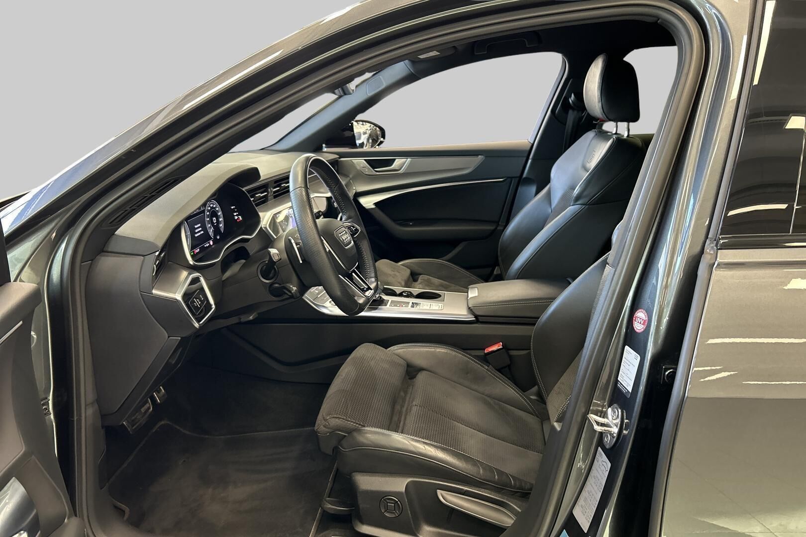 Audi A6 iso kuva 7