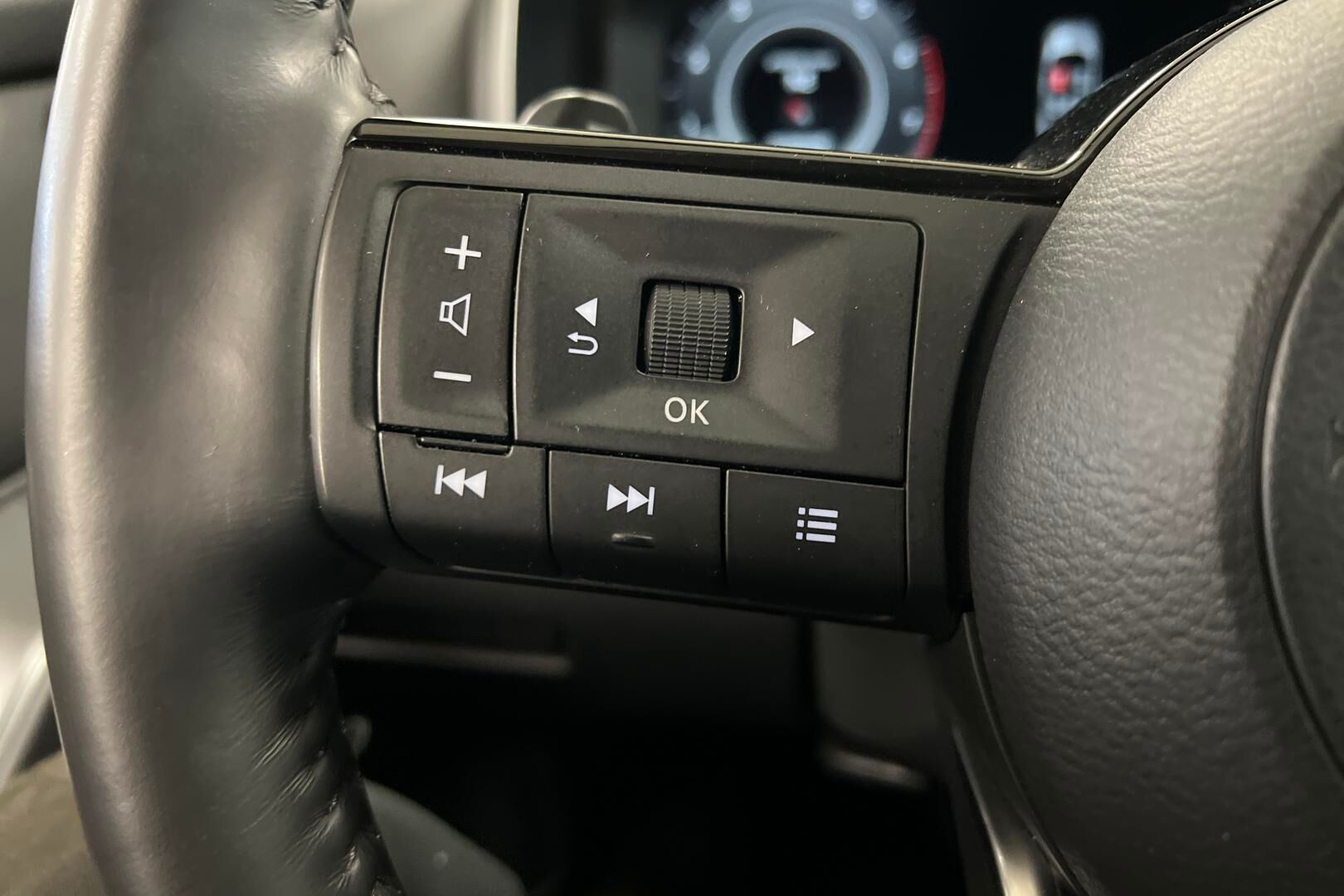 Nissan Qashqai iso kuva 19