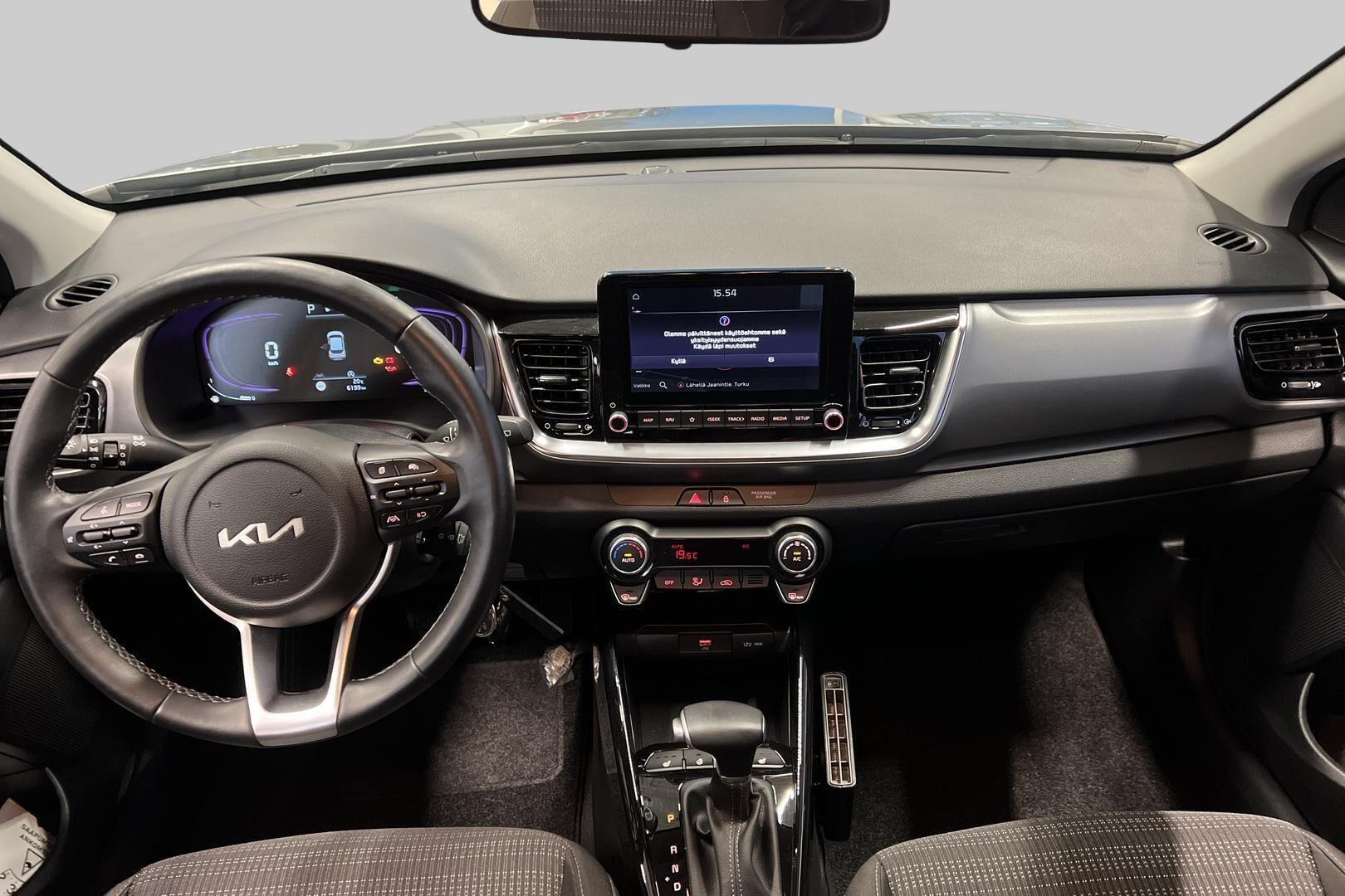 Kia Stonic iso kuva 11