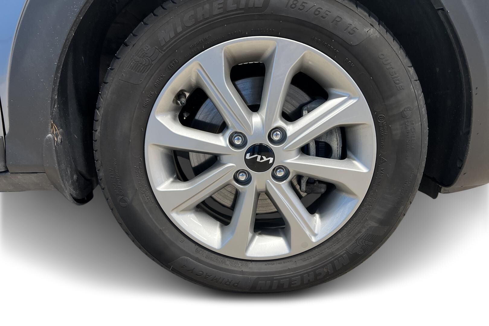 Kia Stonic iso kuva 13
