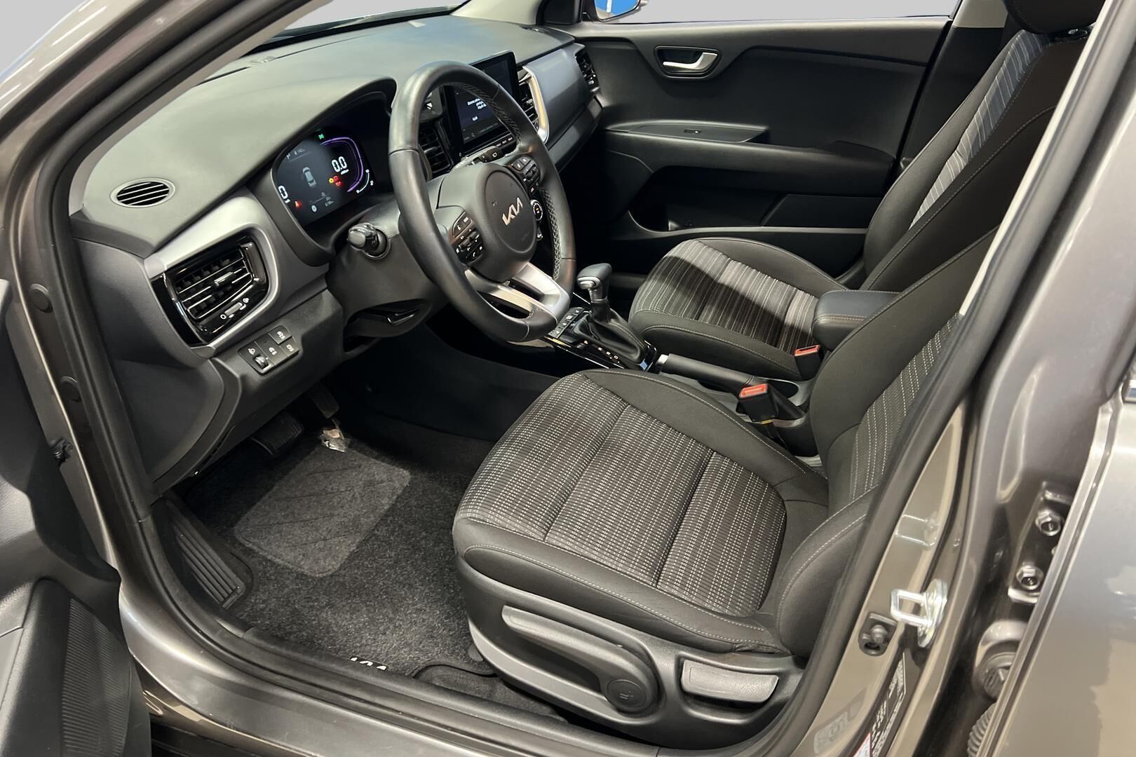Kia Stonic iso kuva 9