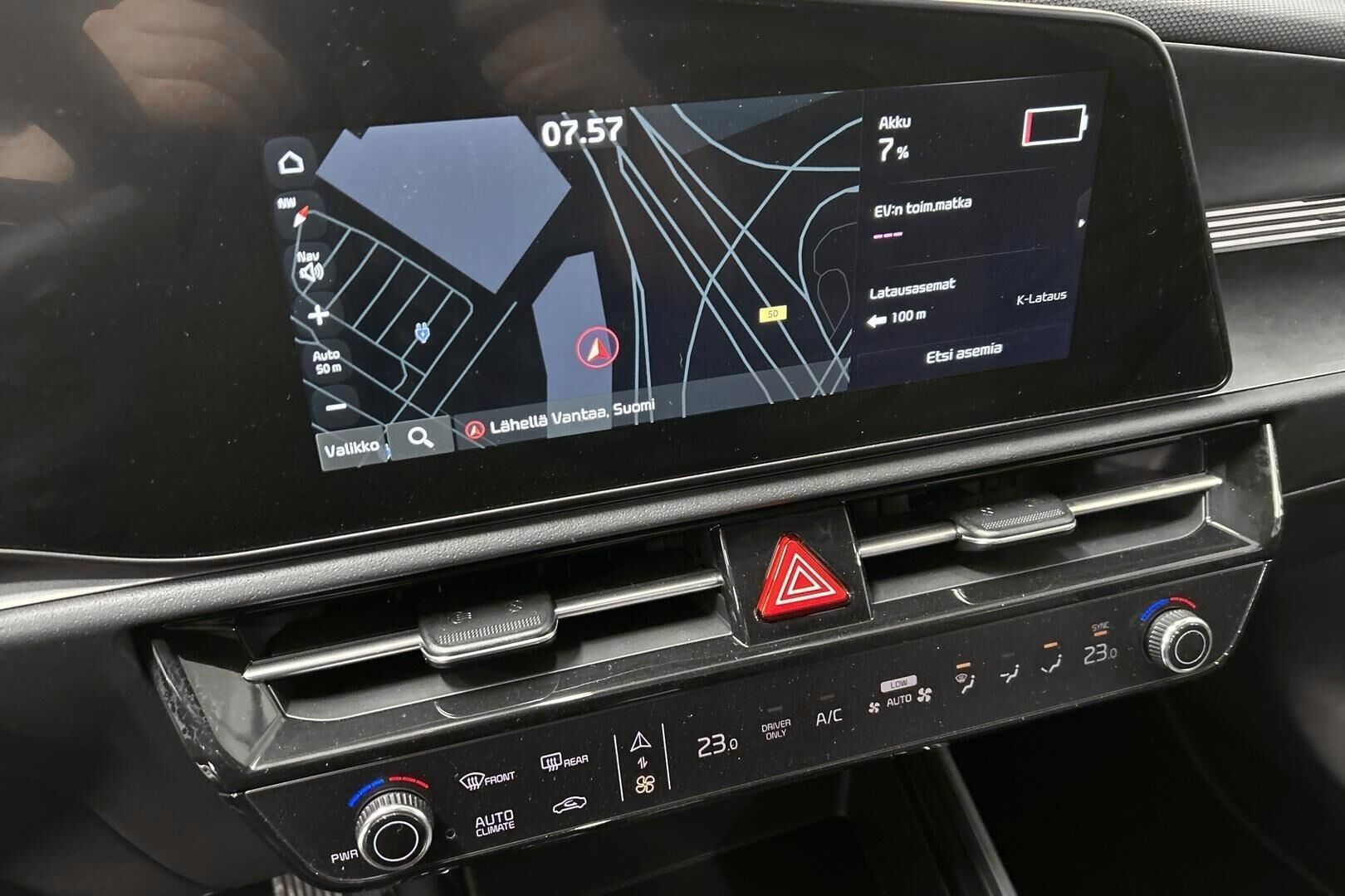 Kia Niro iso kuva 18