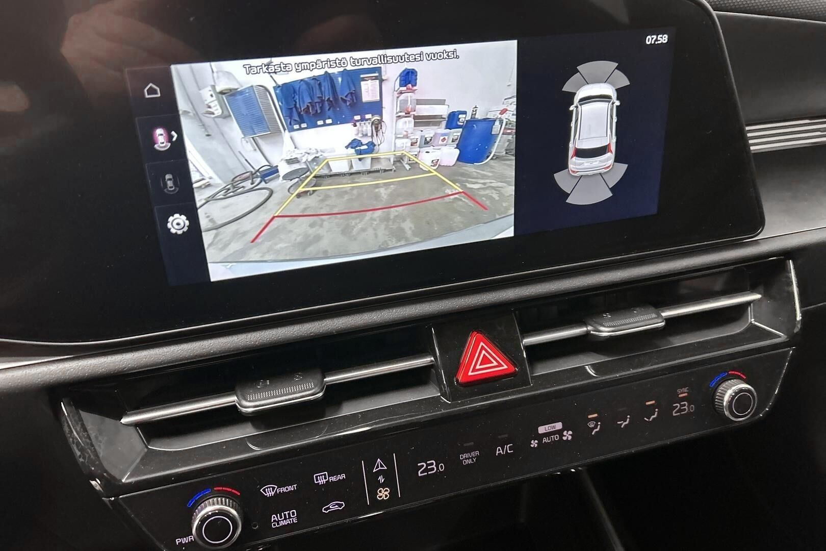 Kia Niro iso kuva 19