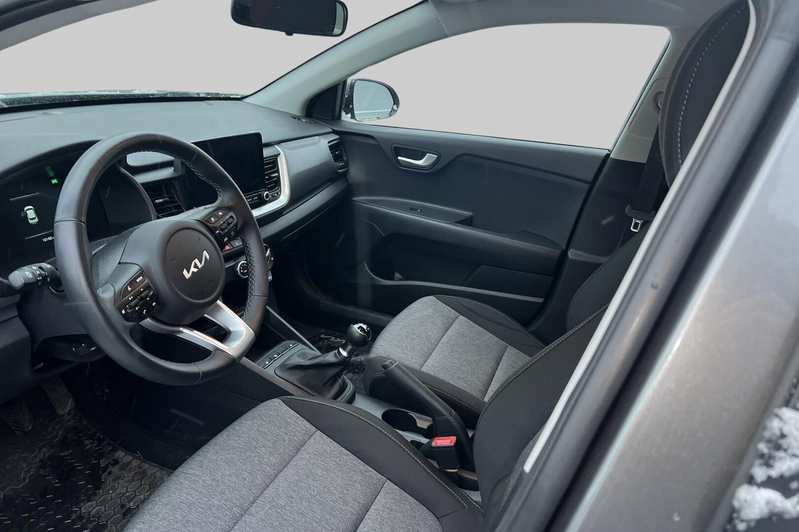 Kia Stonic iso kuva 1