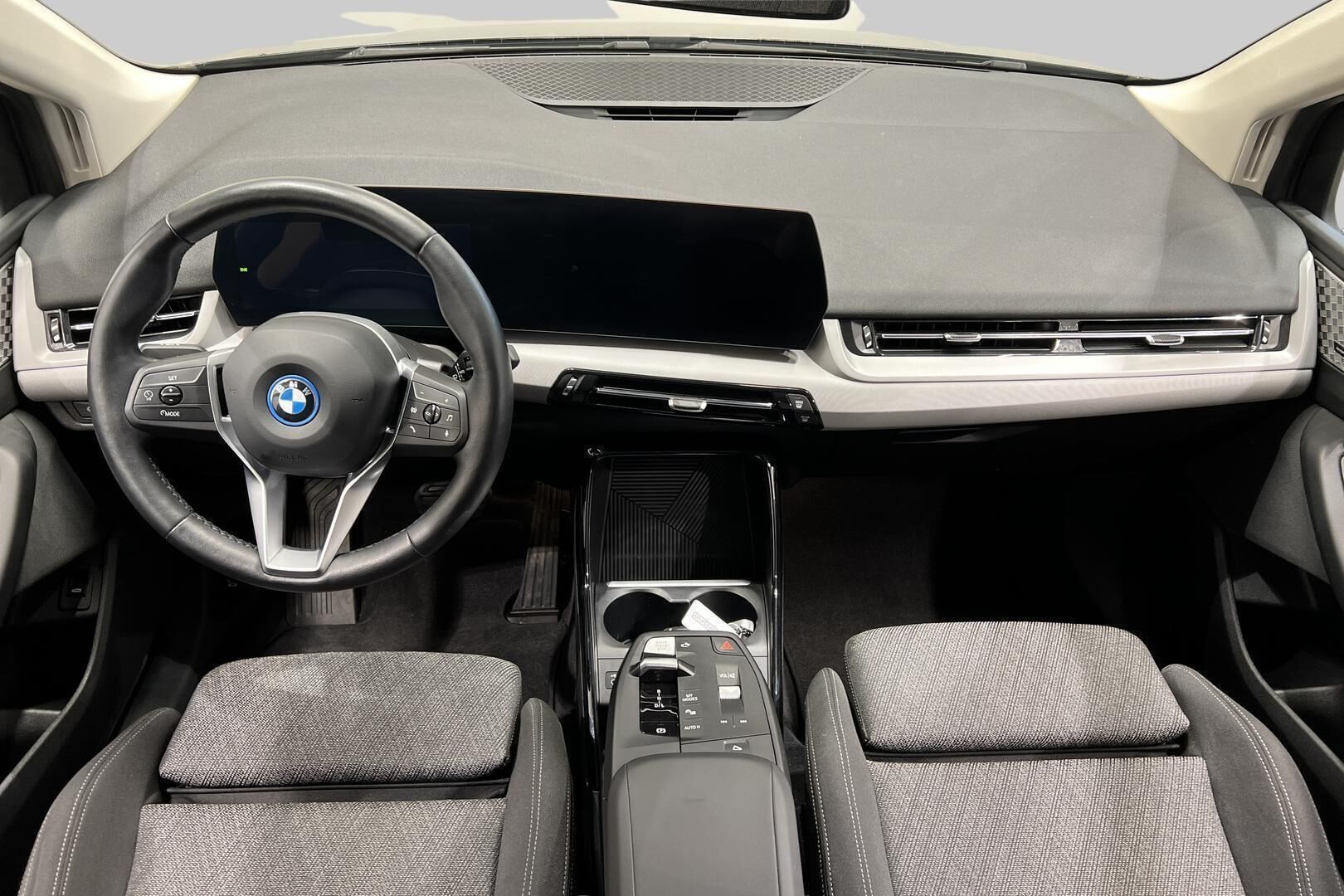 BMW 2-SARJA iso kuva 4