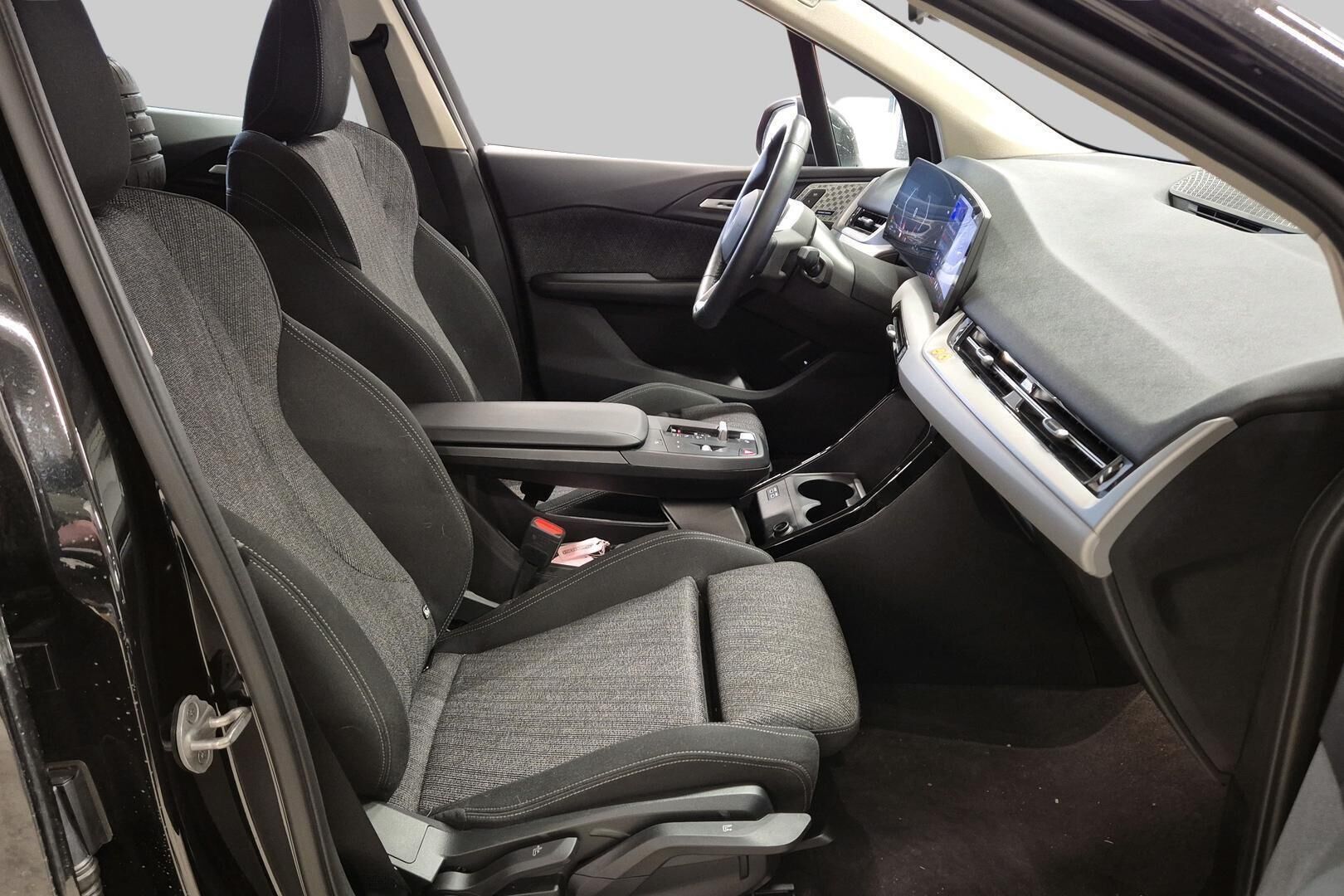 BMW 2-SARJA iso kuva 3