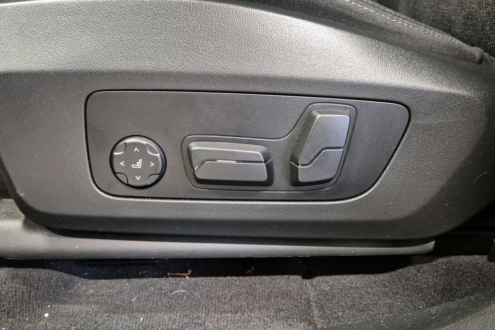 BMW 2-SARJA iso kuva 6