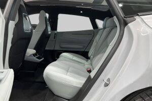 Polestar 4 esikatselu 10