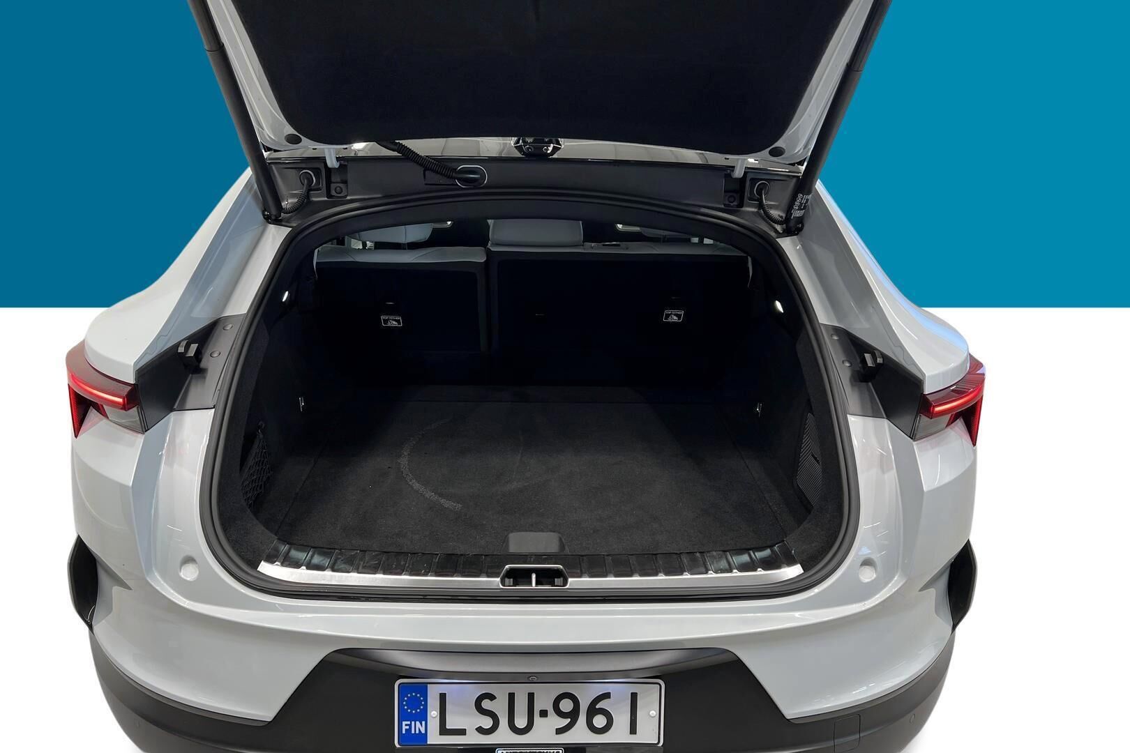 Polestar 4 iso kuva 12