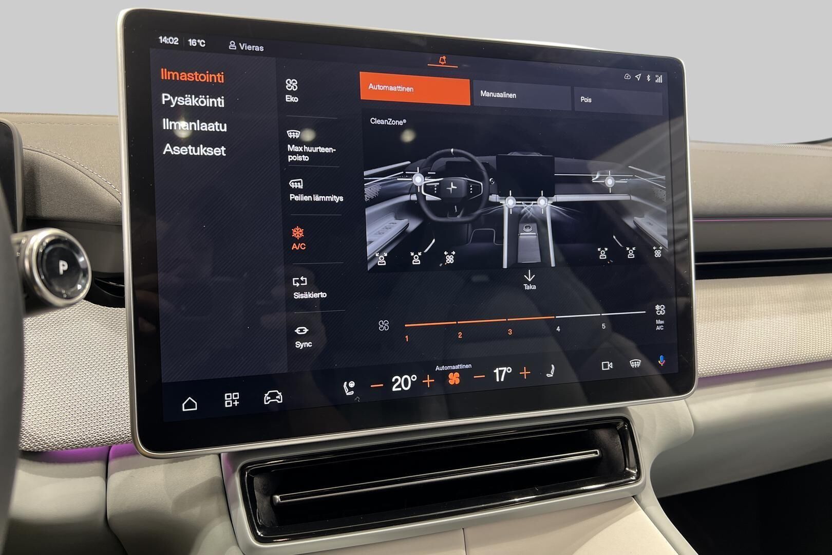 Polestar 4 iso kuva 18