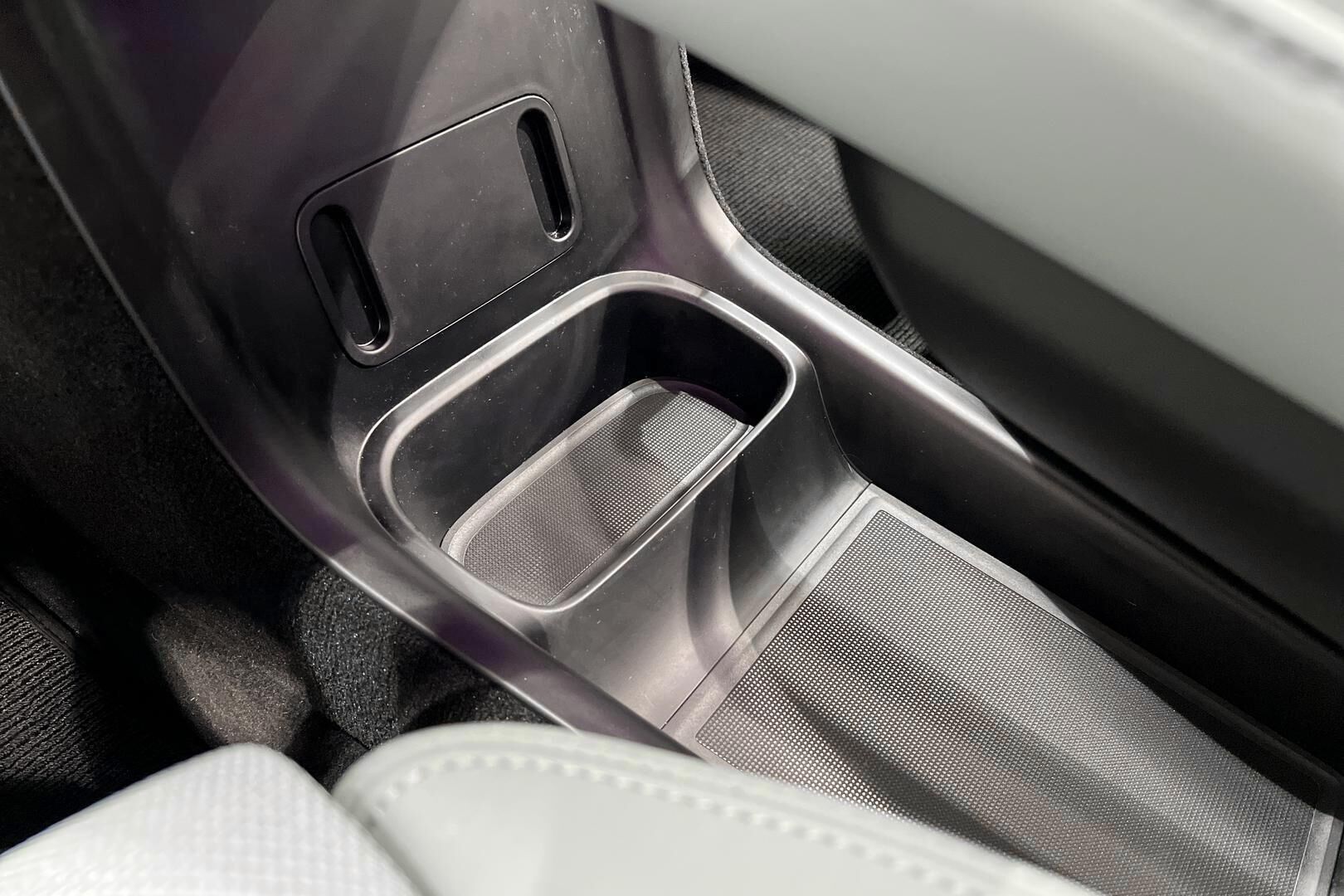 Polestar 4 iso kuva 38