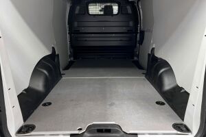 Toyota Proace esikatselu 11