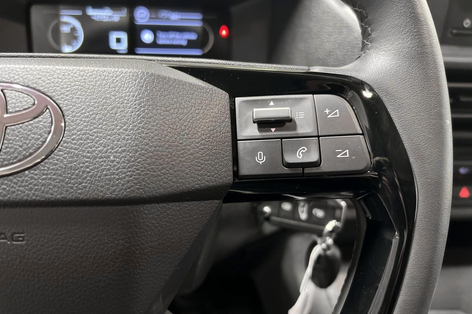 Toyota Proace iso kuva 15
