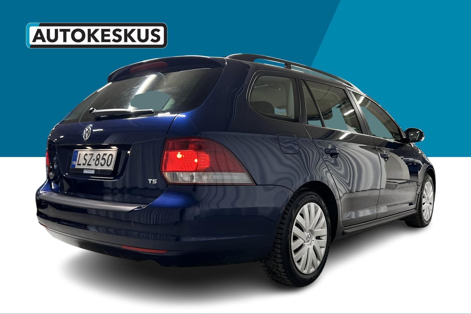 Volkswagen Golf iso kuva 18