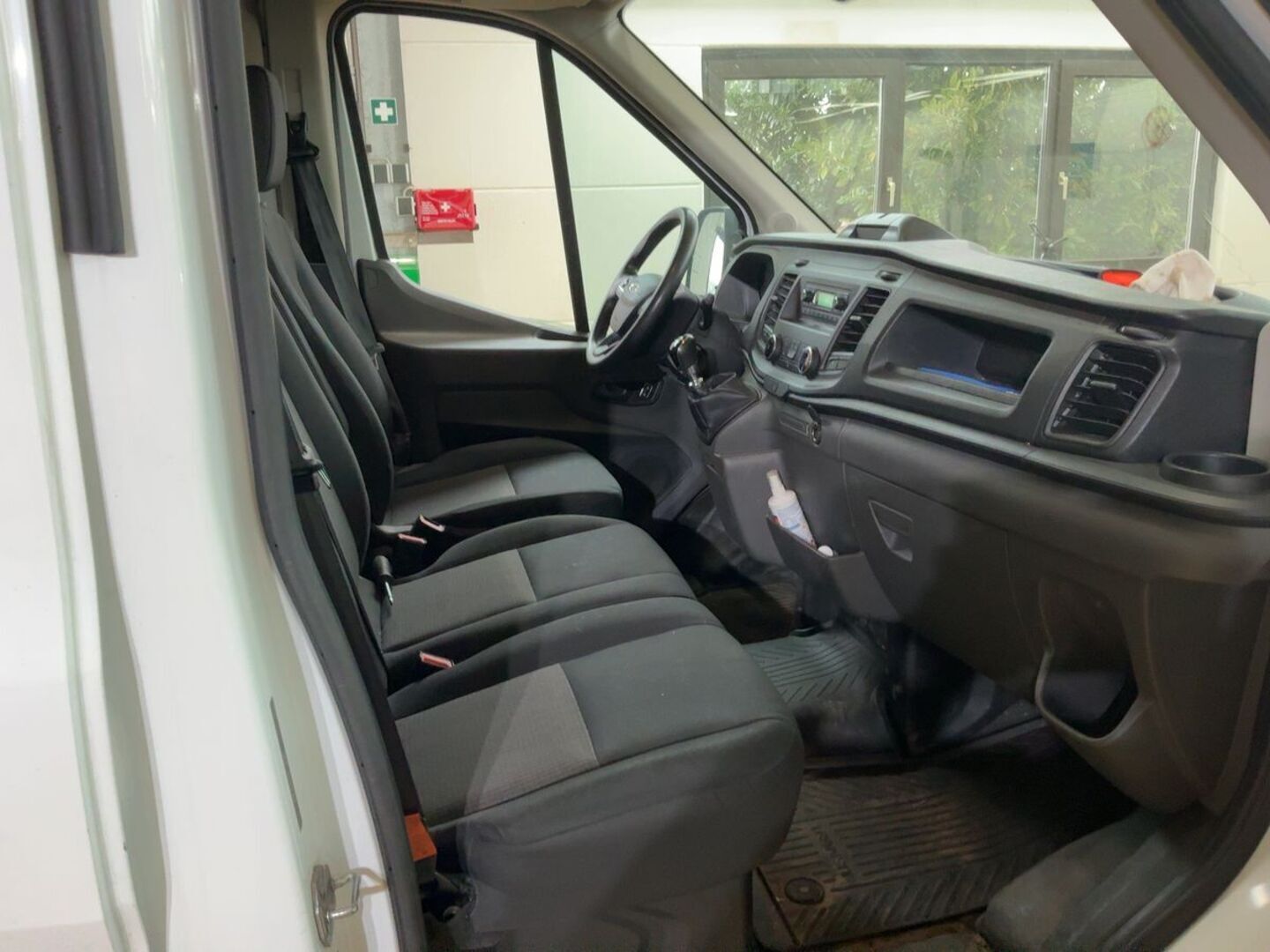 FORD TRANSIT iso kuva 2