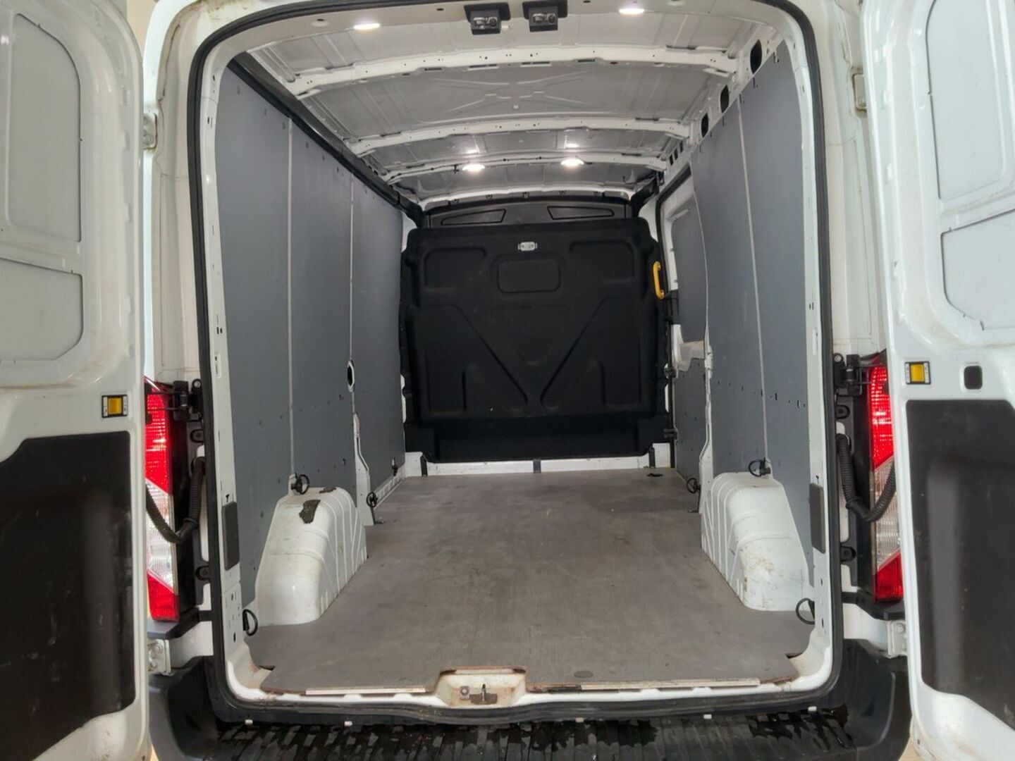FORD TRANSIT iso kuva 3