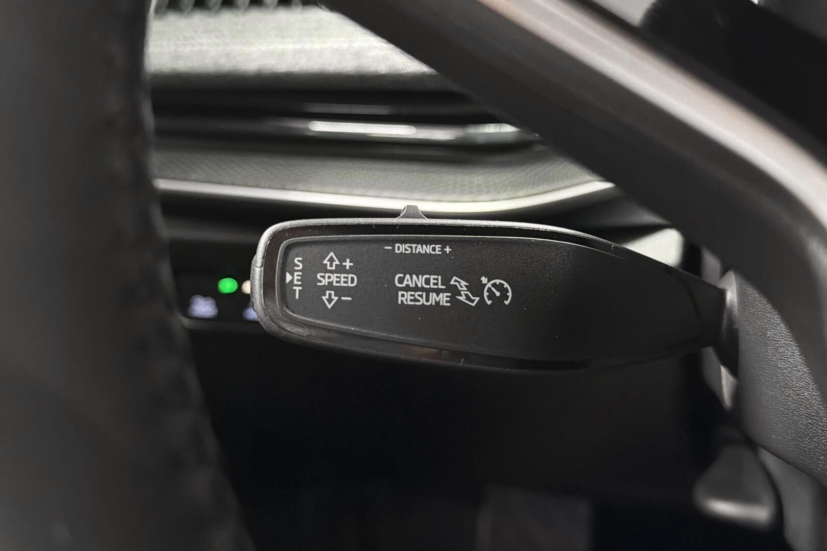 Skoda Superb iso kuva 19