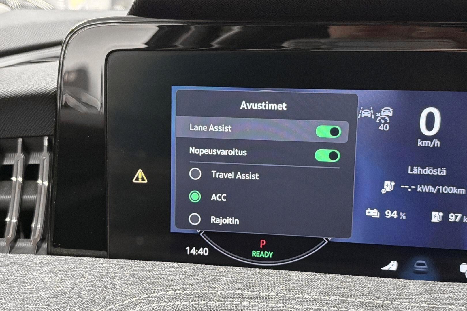 Skoda Superb iso kuva 10