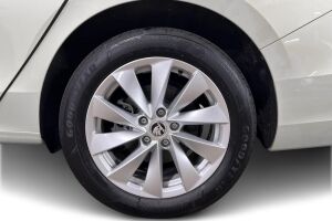 Skoda Superb esikatselu 12