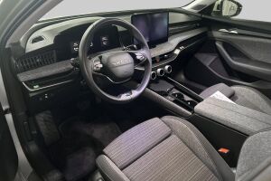 Skoda Superb esikatselu 2