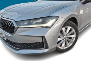 Skoda Superb esikatselu 3