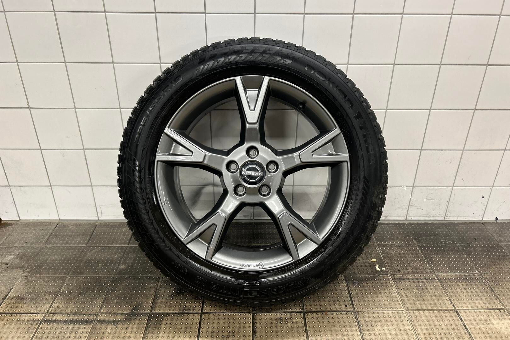 Nissan Ariya iso kuva 34