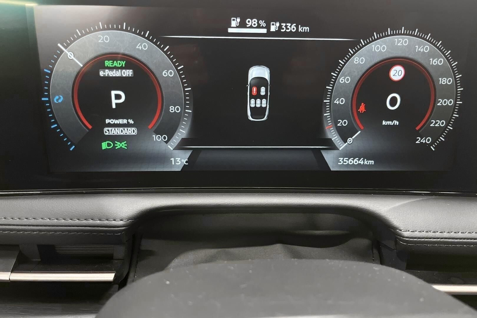Nissan Ariya iso kuva 14