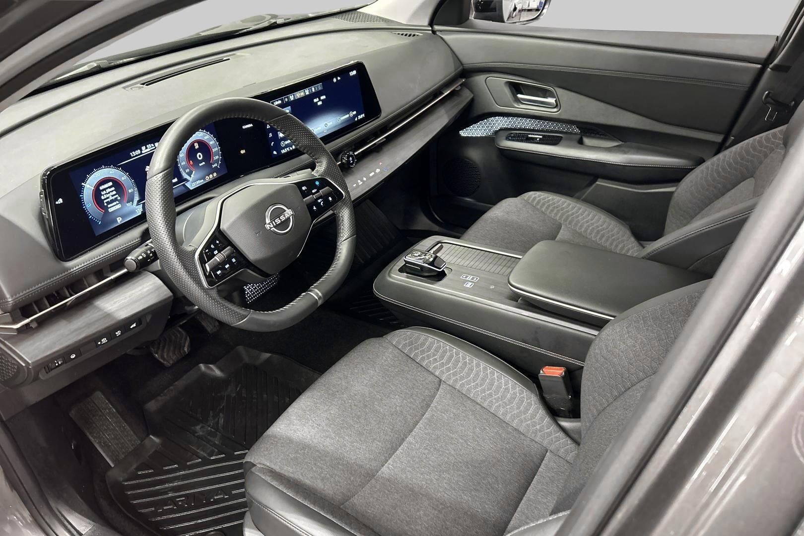 Nissan Ariya iso kuva 9