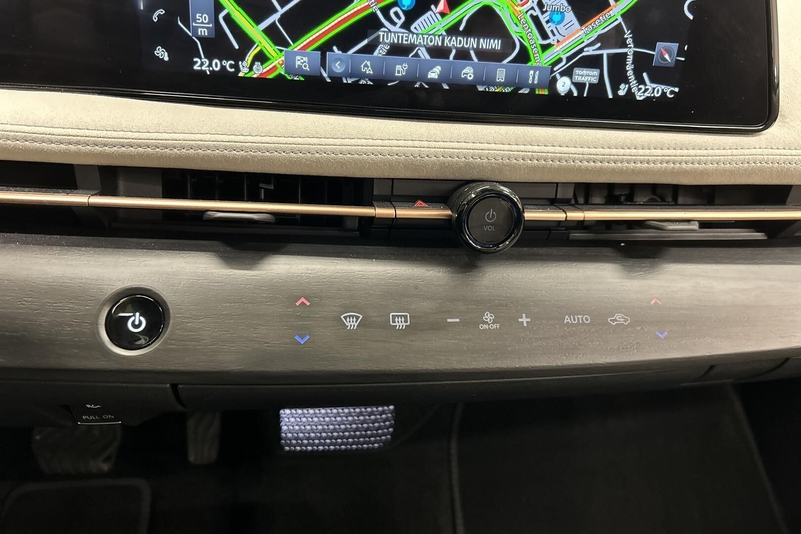 Nissan Ariya iso kuva 18