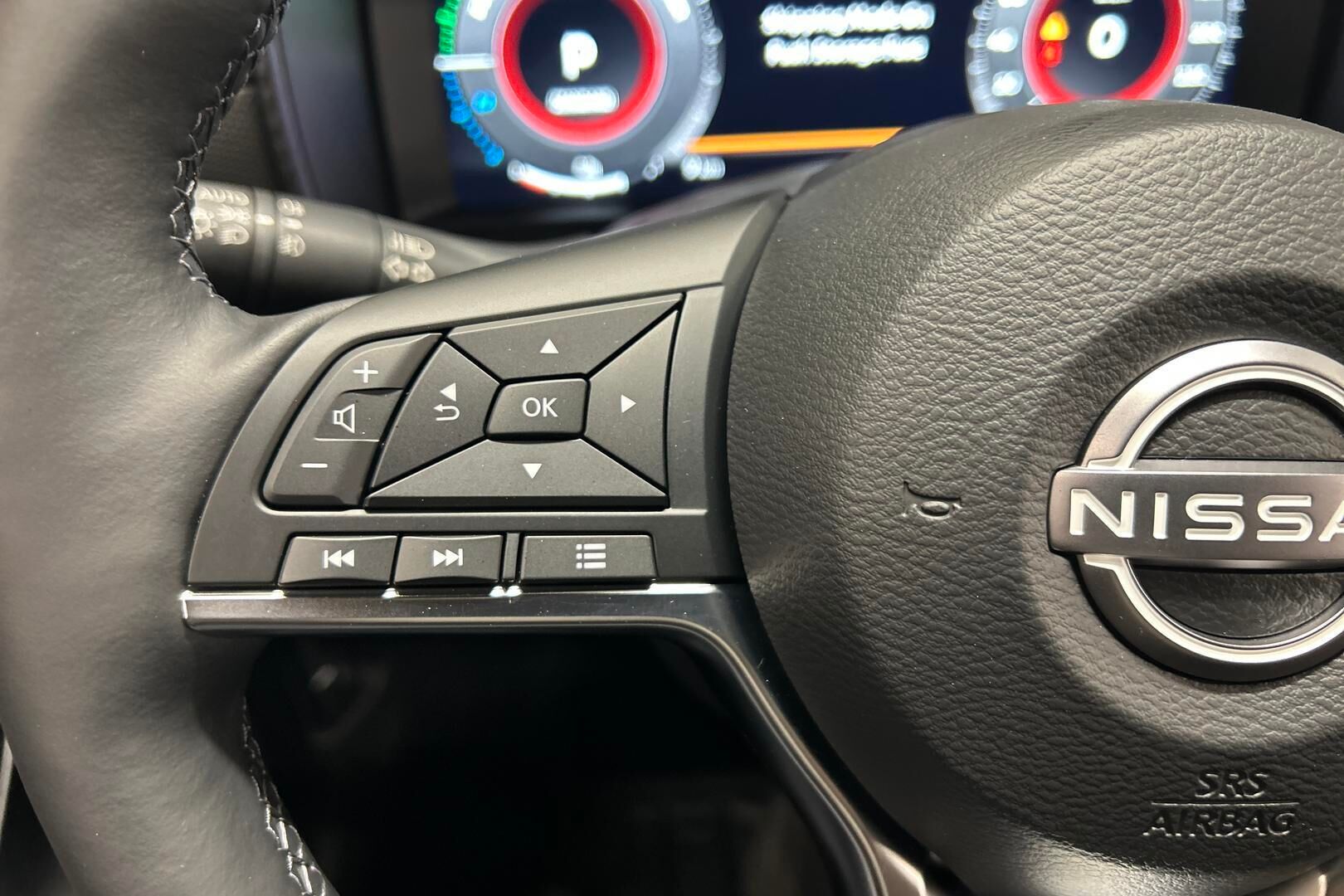 Nissan Juke iso kuva 14
