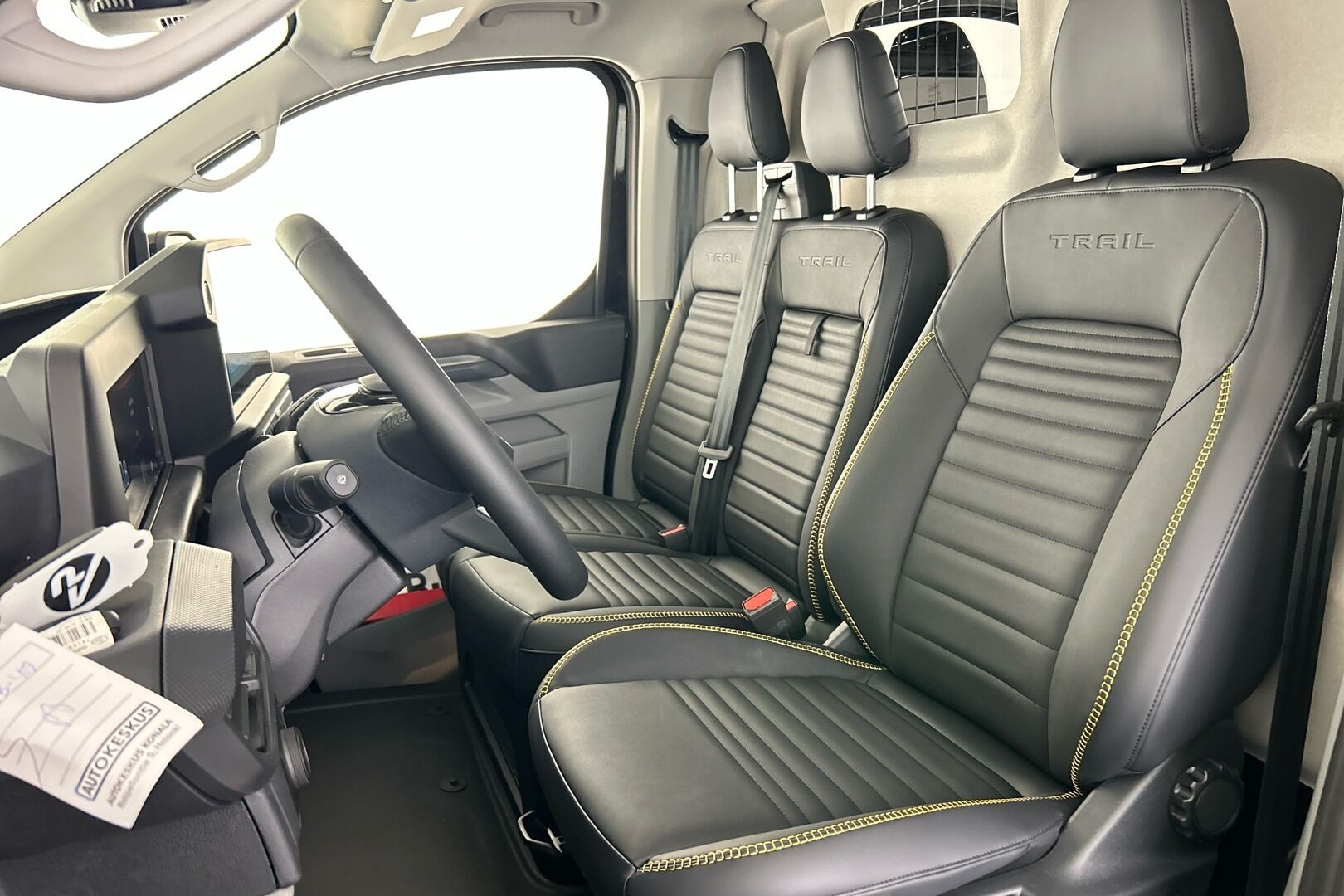 Ford Transit Custom iso kuva 9