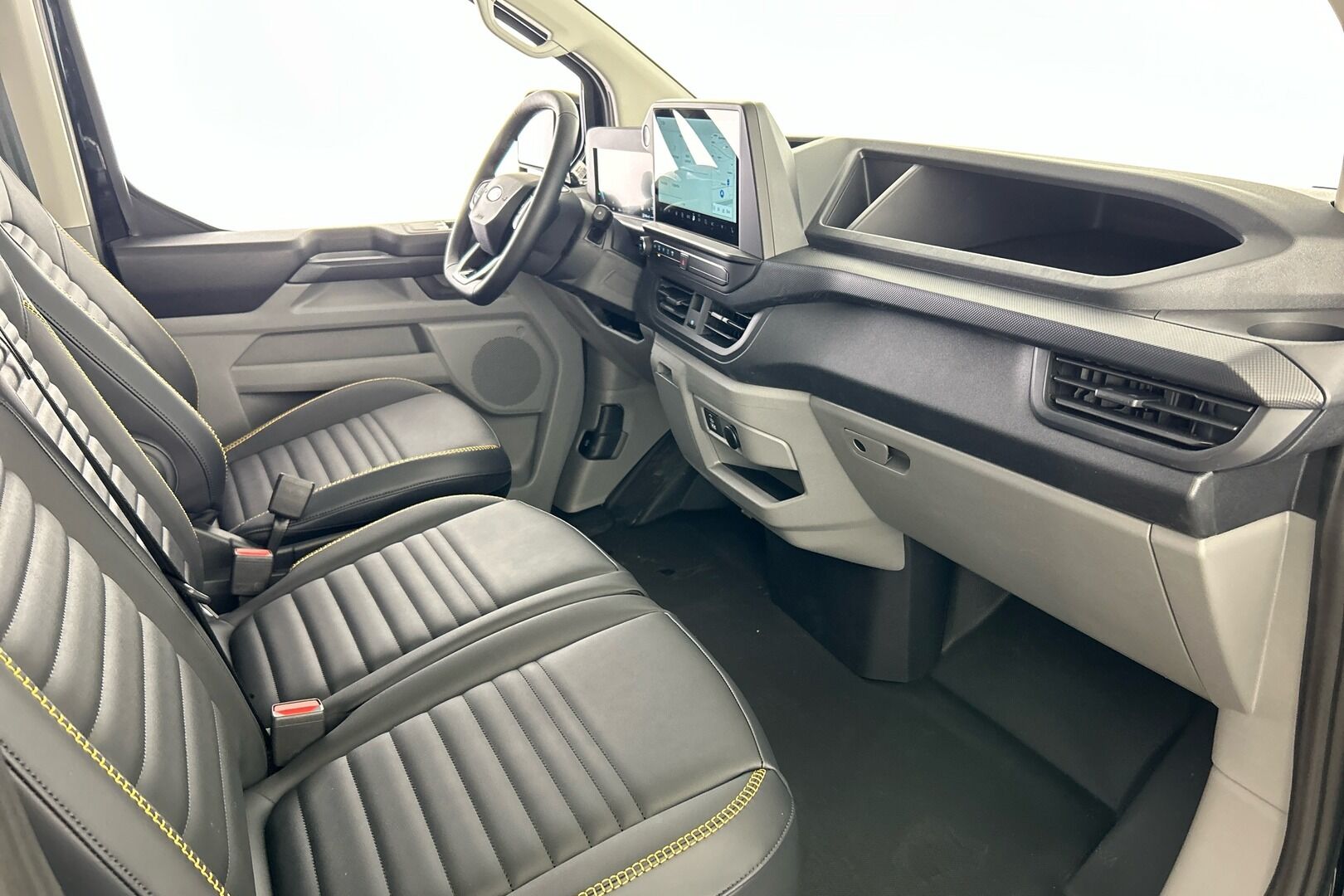 Ford Transit Custom iso kuva 20