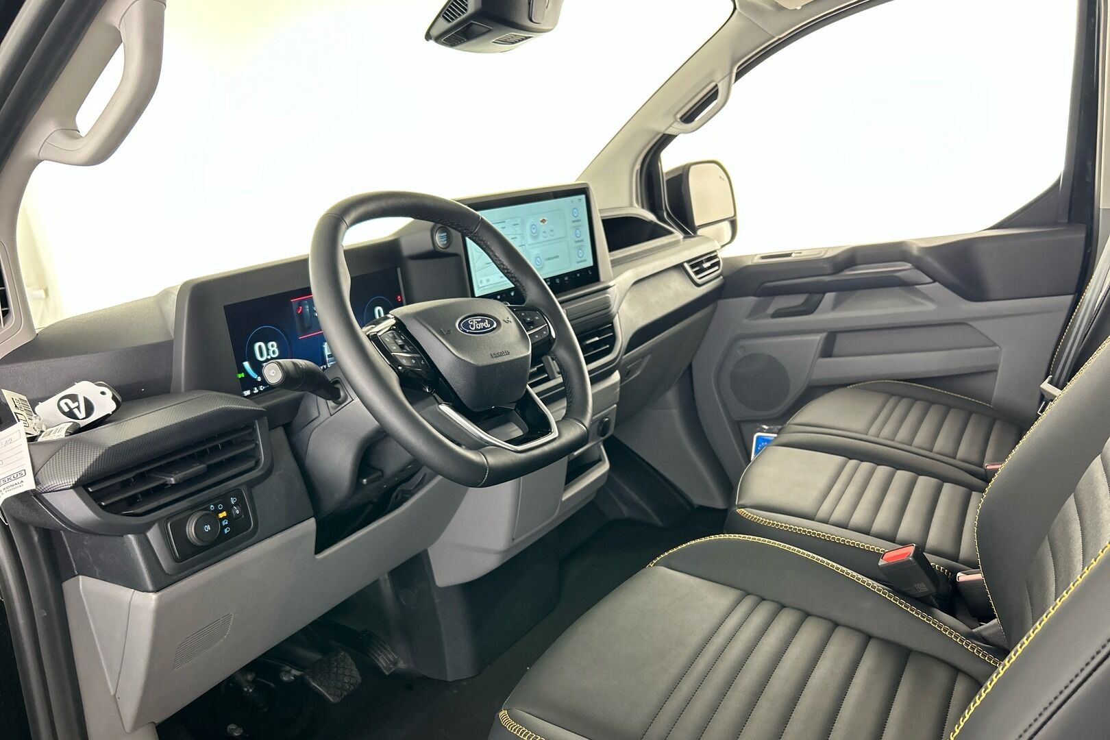Ford Transit Custom iso kuva 7