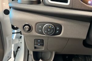 Ford Transit esikatselu 13