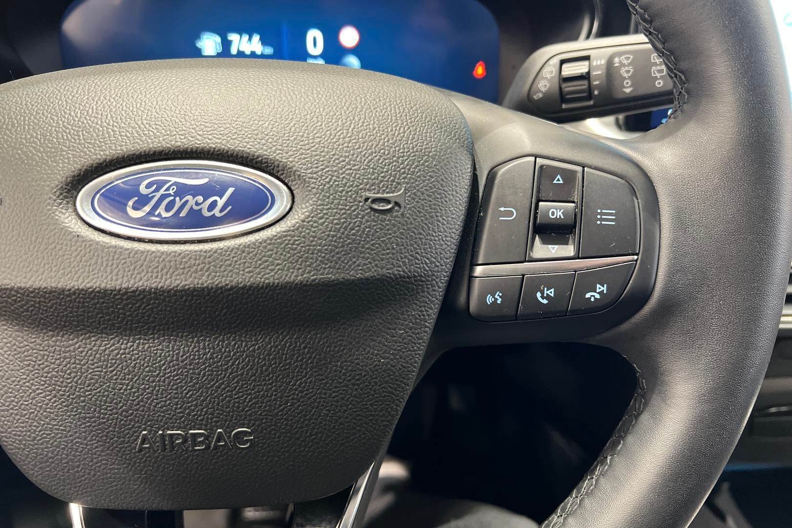 Ford Focus iso kuva 15