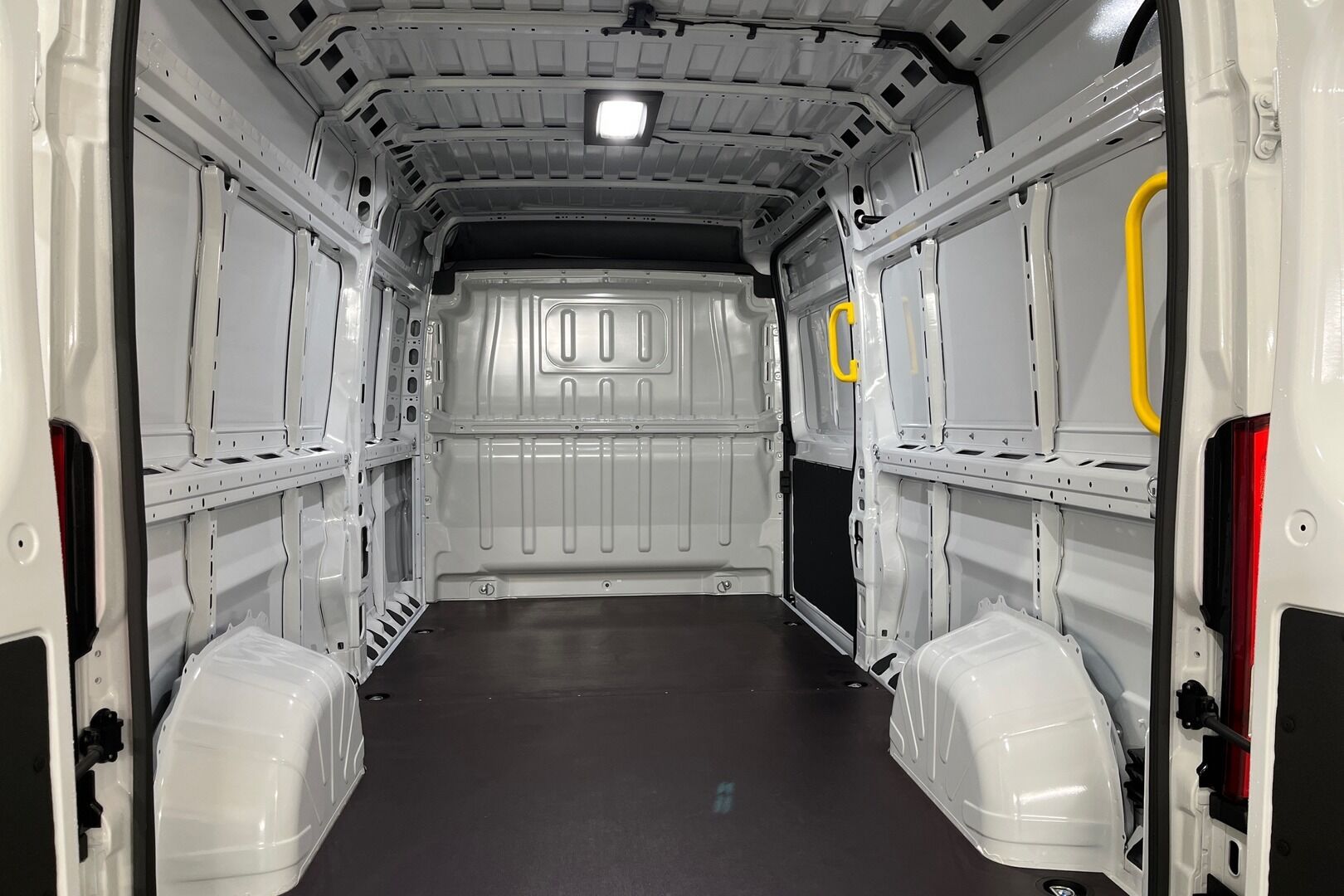 Toyota Proace MAX iso kuva 9